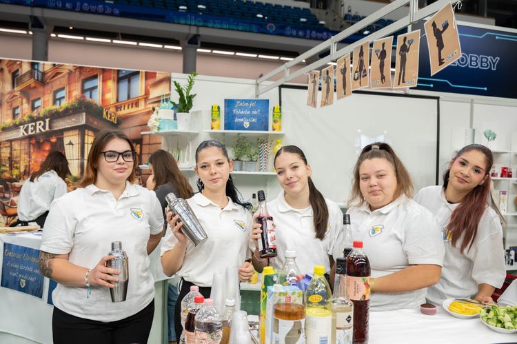 VI. Hello szakma! - Út a jövőbe pályaválasztási kiállítás