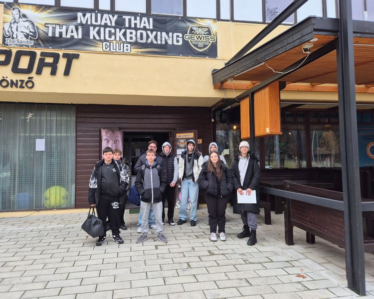 Rendhagyó élménynap a muay thai világában